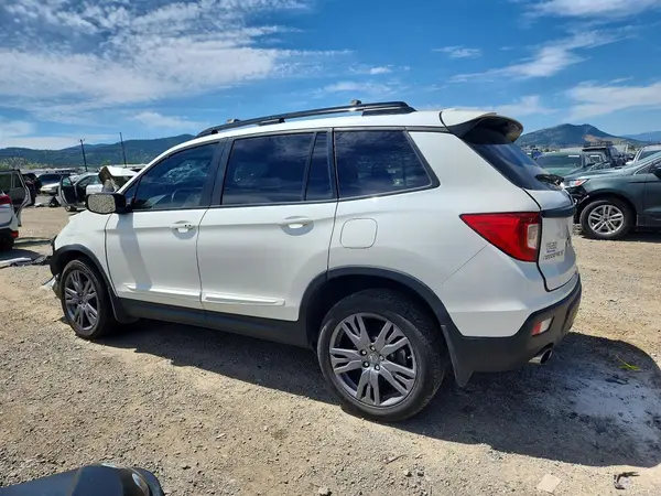 5FNYF8H52KB000778 2019 HONDA PASSPORT - Image 2