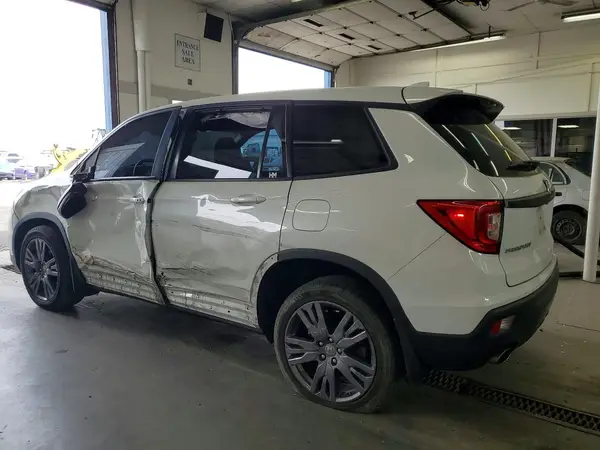 5FNYF8H52KB022697 2019 HONDA PASSPORT - Image 2