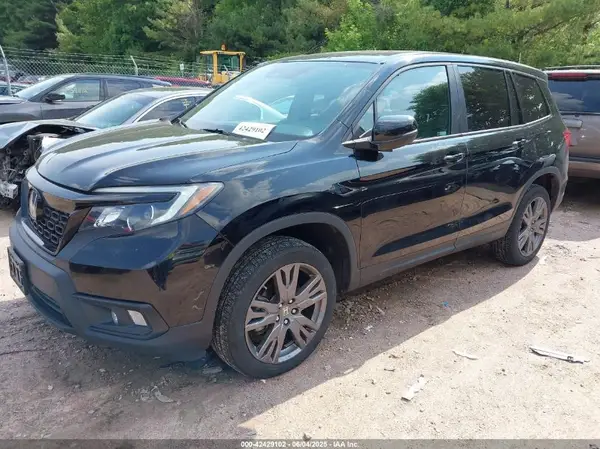 5FNYF8H52LB002984 2020 HONDA PASSPORT - Image 2