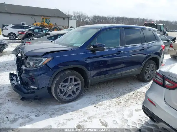 5FNYF8H52NB004415 2022 HONDA PASSPORT - Image 2