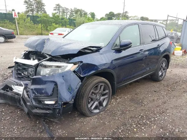 5FNYF8H52NB010909 2022 HONDA PASSPORT - Image 2