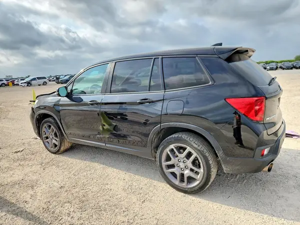 5FNYF8H52NB012014 2022 HONDA PASSPORT - Image 2