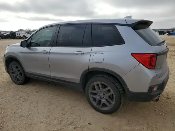 5FNYF8H52NB018704 2022 HONDA PASSPORT - Image 2