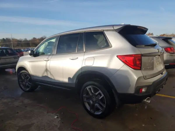 5FNYF8H52NB029797 2022 HONDA PASSPORT - Image 2
