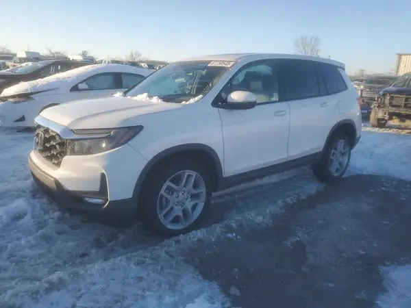 5FNYF8H52RB014593 2024 HONDA PASSPORT - Image 1