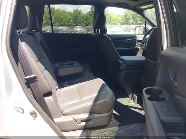 5FNYF8H52SB007441 2025 HONDA PASSPORT - Image 8