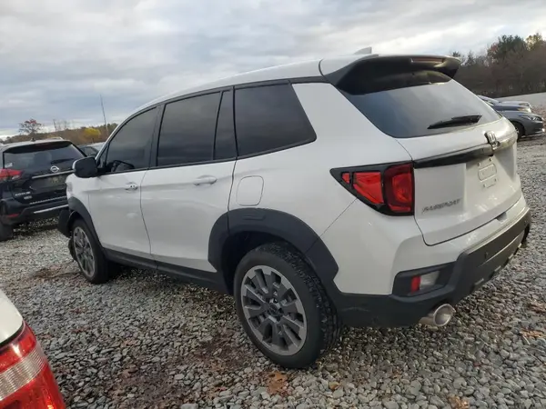 5FNYF8H52SB010324 2025 HONDA PASSPORT - Image 2