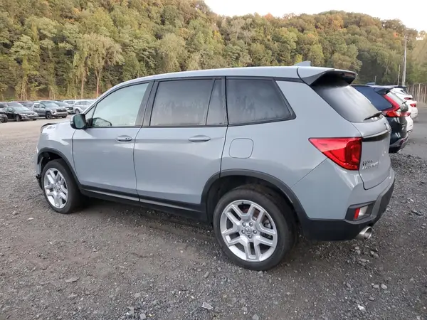 5FNYF8H52SB011490 2025 HONDA PASSPORT - Image 2
