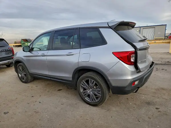 5FNYF8H53KB006203 2019 HONDA PASSPORT - Image 2