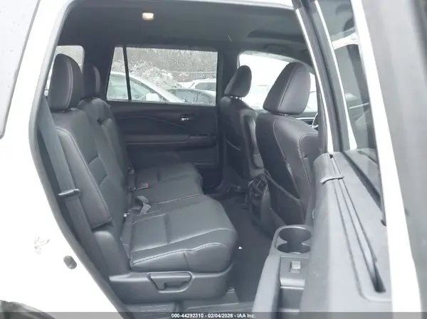 5FNYF8H53KB008887 2019 HONDA PASSPORT - Image 8