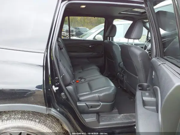 5FNYF8H53MB016748 2021 HONDA PASSPORT - Image 8