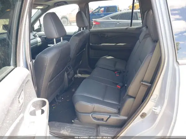 5FNYF8H53PB009724 2023 HONDA PASSPORT - Image 8