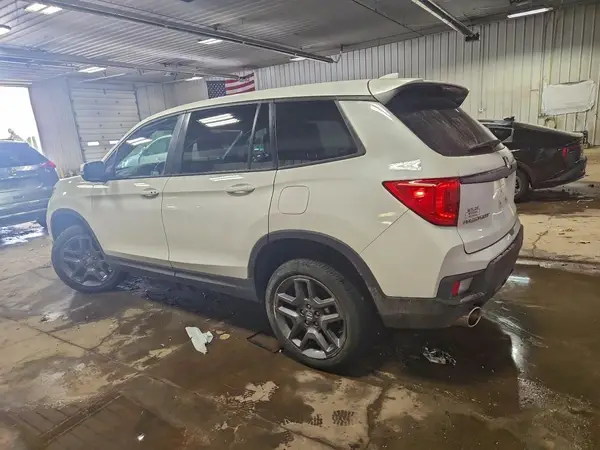 5FNYF8H53PB013479 2023 HONDA PASSPORT - Image 2