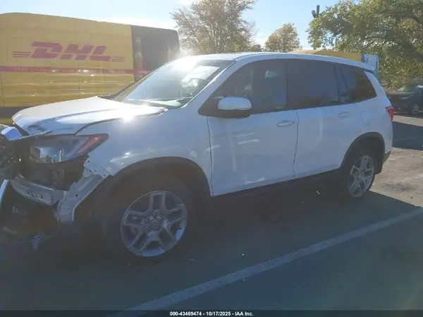 5FNYF8H53PB014146 2023 HONDA PASSPORT - Image 2