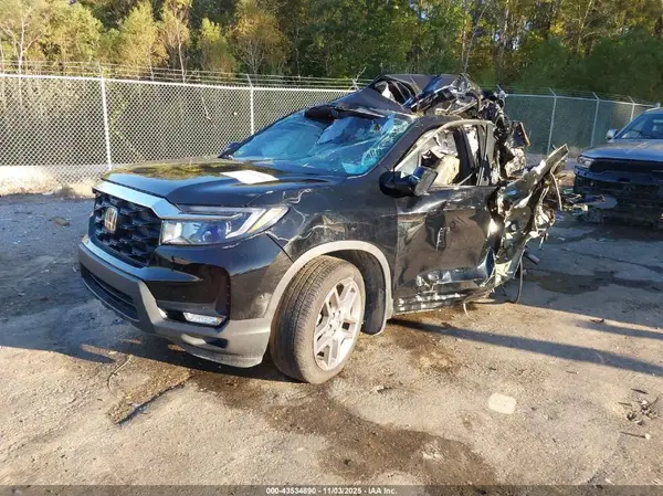 5FNYF8H53PB027236 2023 HONDA PASSPORT - Image 2