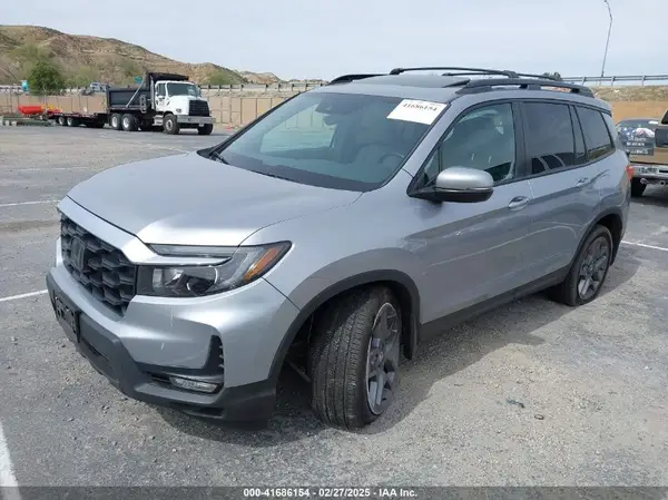 5FNYF8H53PB034963 2023 HONDA PASSPORT - Image 2