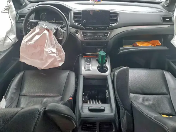 5FNYF8H53PB038253 2023 HONDA PASSPORT - Image 8
