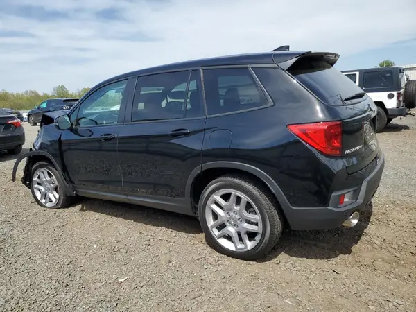 5FNYF8H53RB009113 2024 HONDA PASSPORT - Image 2