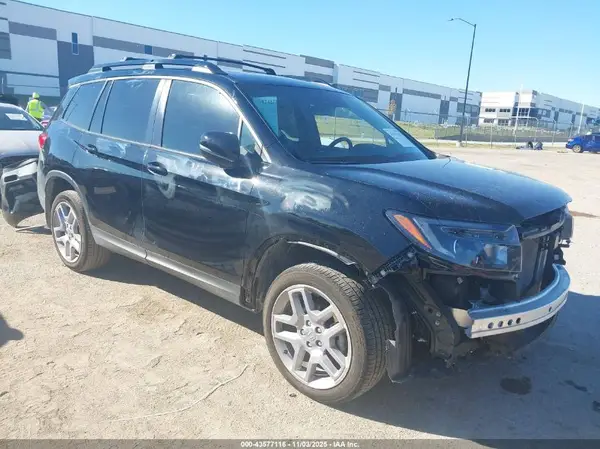 5FNYF8H53RB014389 2024 HONDA PASSPORT - Image 1
