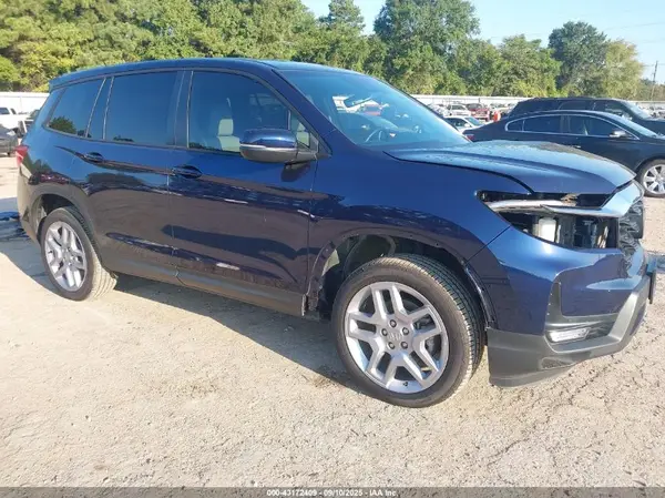 5FNYF8H53RB015252 2024 HONDA PASSPORT - Image 1