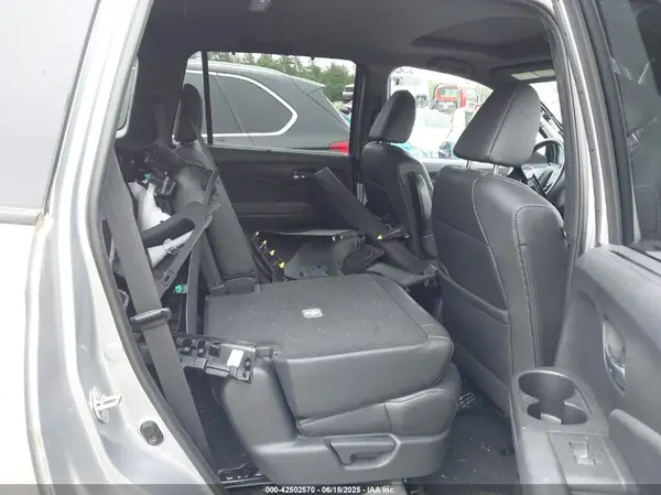 5FNYF8H54KB007201 2019 HONDA PASSPORT - Image 8