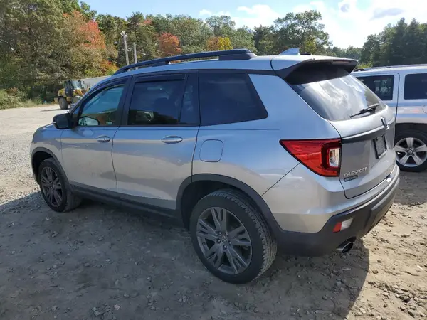 5FNYF8H54KB015590 2019 HONDA PASSPORT - Image 2