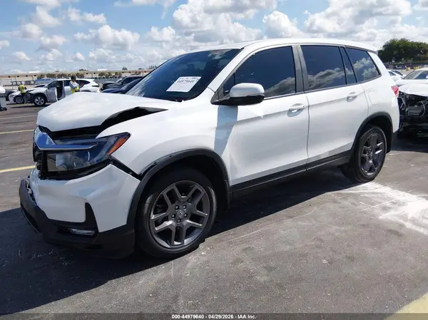 5FNYF8H54NB009745 2022 HONDA PASSPORT - Image 2