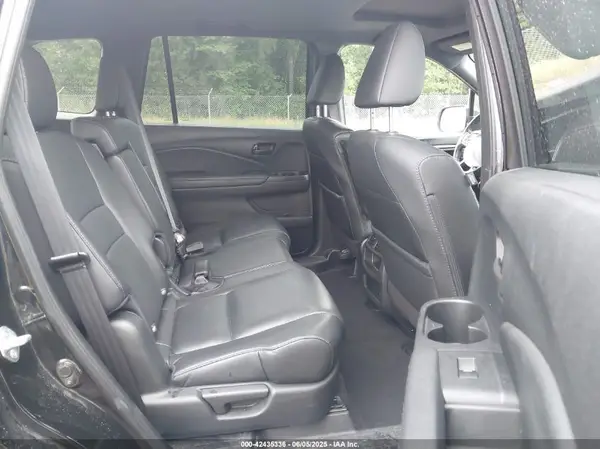 5FNYF8H54NB009924 2022 HONDA PASSPORT - Image 8