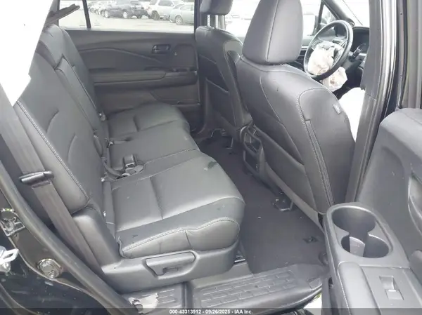 5FNYF8H54NB024665 2022 HONDA PASSPORT - Image 8