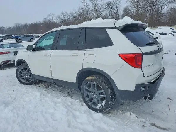5FNYF8H54PB007710 2023 HONDA PASSPORT - Image 2