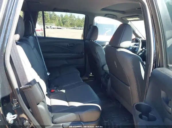 5FNYF8H54PB013071 2023 HONDA PASSPORT - Image 8