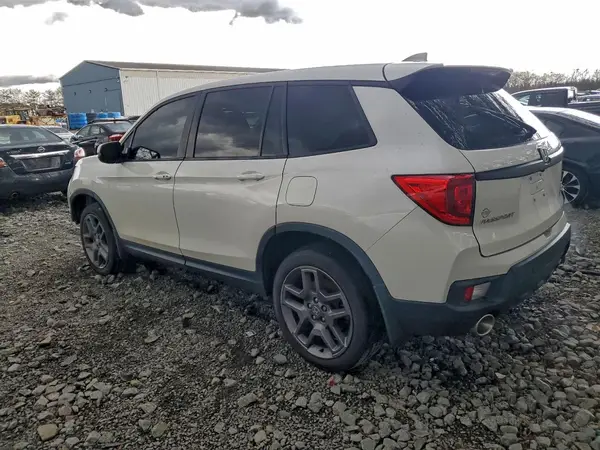 5FNYF8H54PB015029 2023 HONDA PASSPORT - Image 2