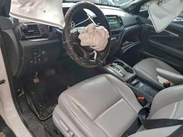 5FNYF8H54PB015029 2023 HONDA PASSPORT - Image 8
