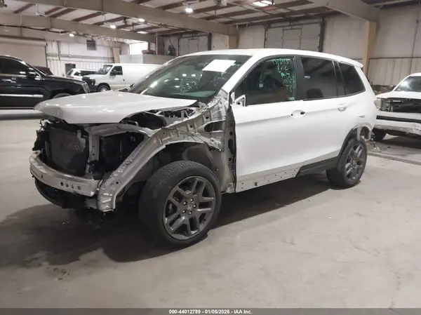 5FNYF8H54PB023650 2023 HONDA PASSPORT - Image 2
