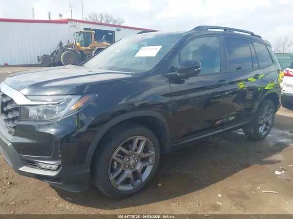 5FNYF8H54PB033174 2023 HONDA PASSPORT - Image 2