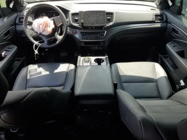 5FNYF8H54RB007175 2024 HONDA PASSPORT - Image 8