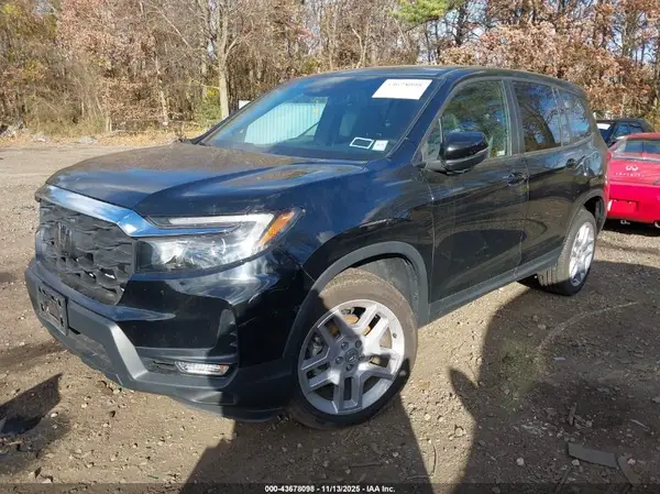 5FNYF8H54RB012988 2024 HONDA PASSPORT - Image 2