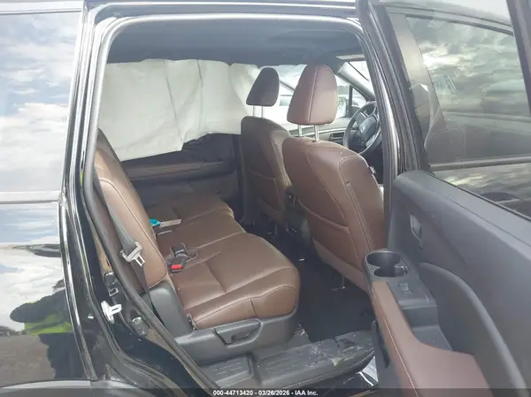 5FNYF8H54SB008400 2025 HONDA PASSPORT - Image 8