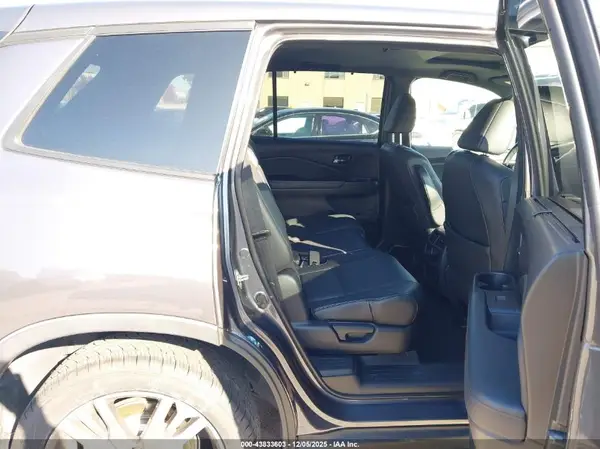 5FNYF8H55KB017283 2019 HONDA PASSPORT - Image 8