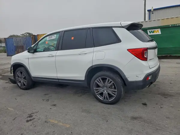 5FNYF8H55LB001358 2020 HONDA PASSPORT - Image 2