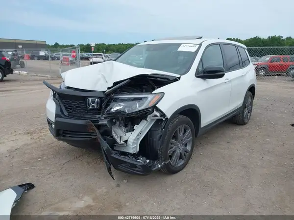 5FNYF8H55LB003241 2020 HONDA PASSPORT - Image 2