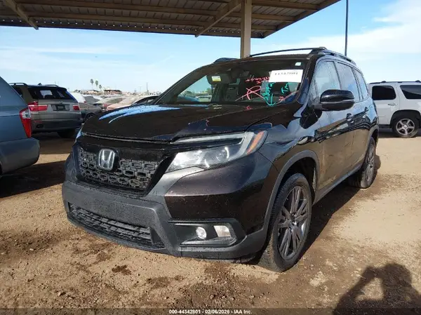 5FNYF8H55LB013042 2020 HONDA PASSPORT - Image 2