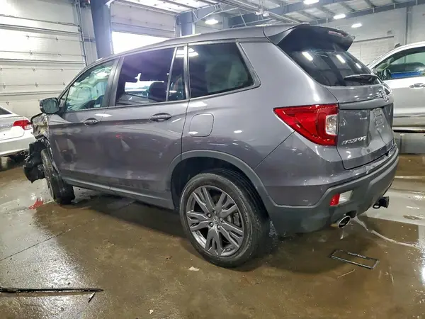 5FNYF8H55LB017561 2020 HONDA PASSPORT - Image 2