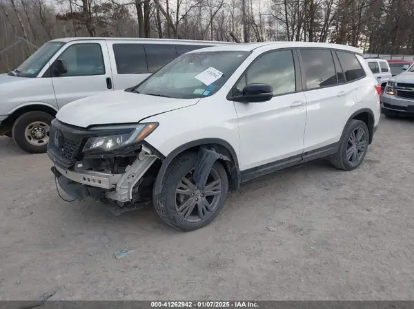 5FNYF8H55MB004813 2021 HONDA PASSPORT - Image 2