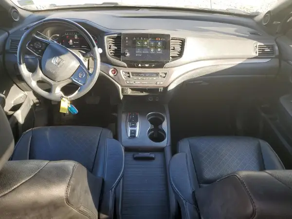 5FNYF8H55MB021921 2021 HONDA PASSPORT - Image 8