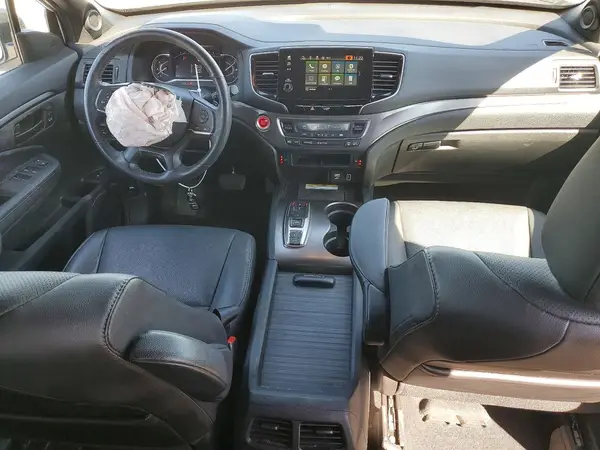 5FNYF8H55NB005610 2022 HONDA PASSPORT - Image 8