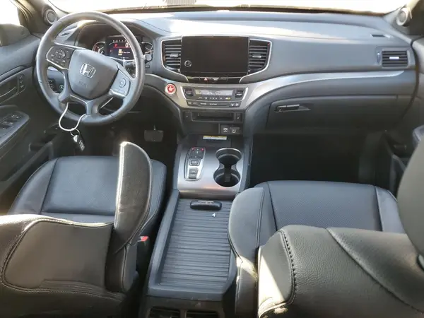5FNYF8H55NB011813 2022 HONDA PASSPORT - Image 8