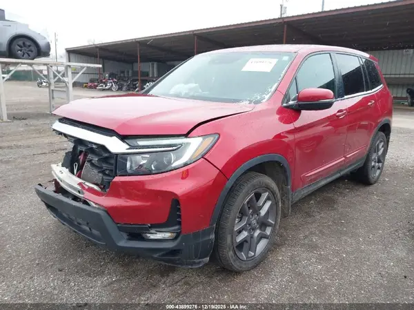 5FNYF8H55PB000586 2023 HONDA PASSPORT - Image 2