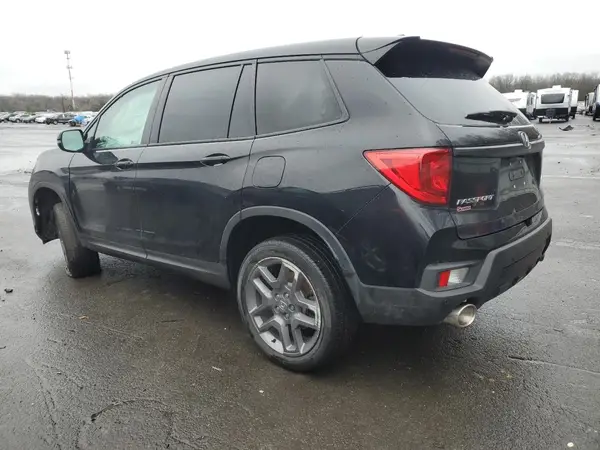 5FNYF8H55PB003049 2023 HONDA PASSPORT - Image 2