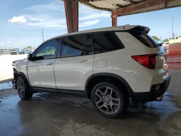 5FNYF8H55PB008476 2023 HONDA PASSPORT - Image 2
